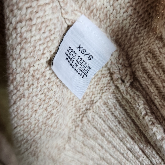 Roxy Southwestern Aztec Print Tan Cardigan Sweater Size Small - Picture 6 of 6